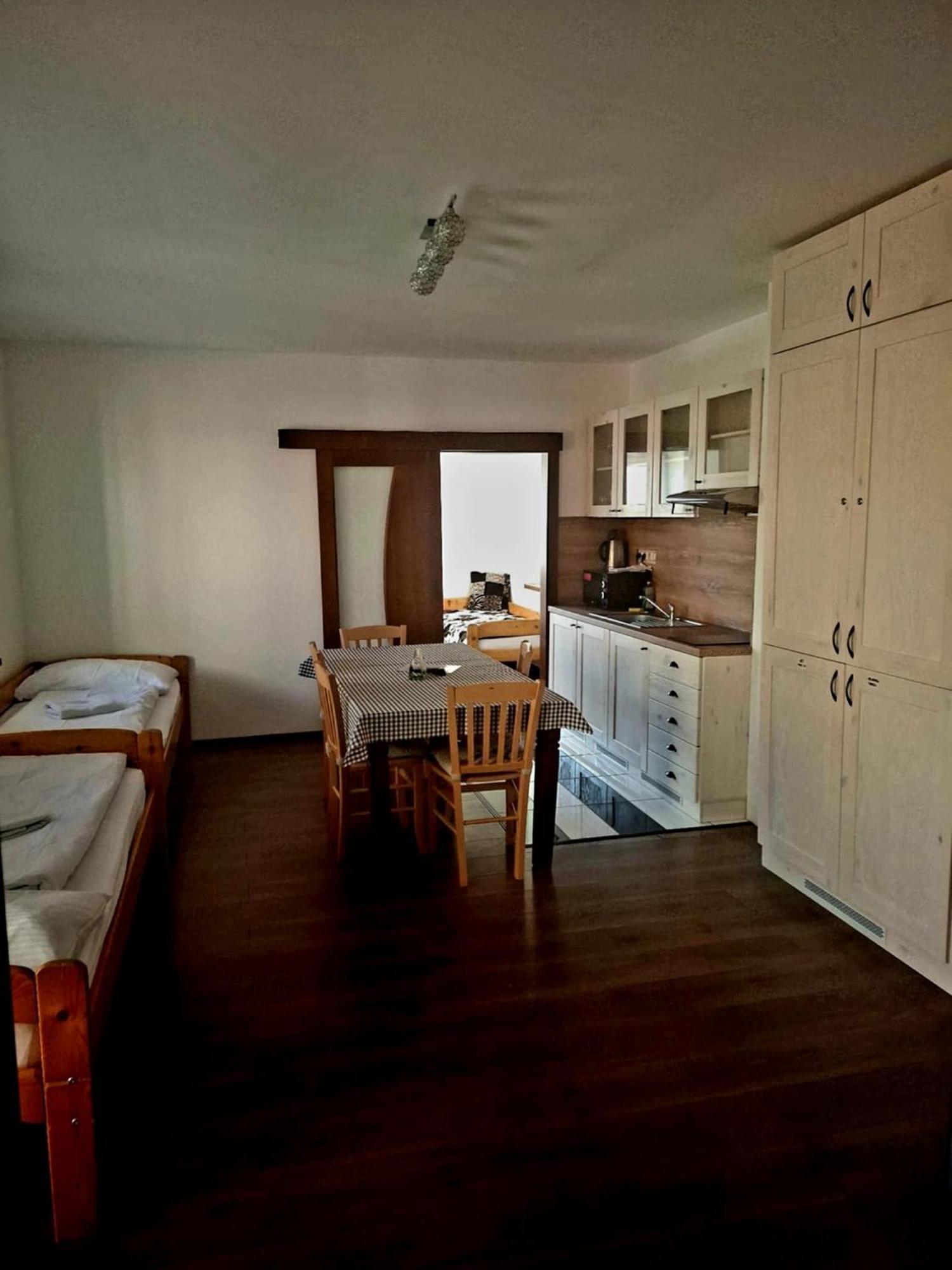 Relax Penzion U Adama Dolna Tizina Exterior photo